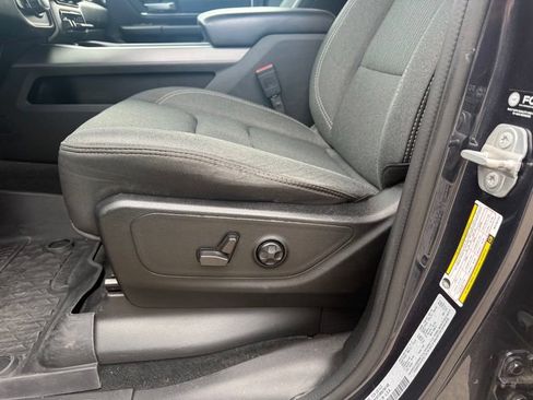Used 2021 RAM 1500 Big Horn AWD/4WD image 4