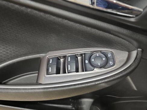 Used 2022 Chevrolet Malibu LS image 29