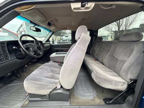 Used 2004 GMC Sierra 1500 SLE w/ Light Duty Power Package image 18