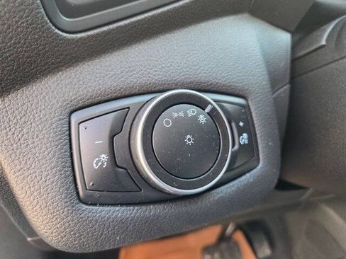 Used 2016 Ford C-MAX SE w/ Equipment Group 202A image 21