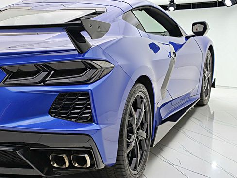 Used 2021 Chevrolet Corvette Stingray Coupe w/ 1LT RWD image 11