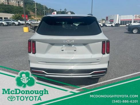 Used 2023 Kia Sorento SX AWD/4WD image 10