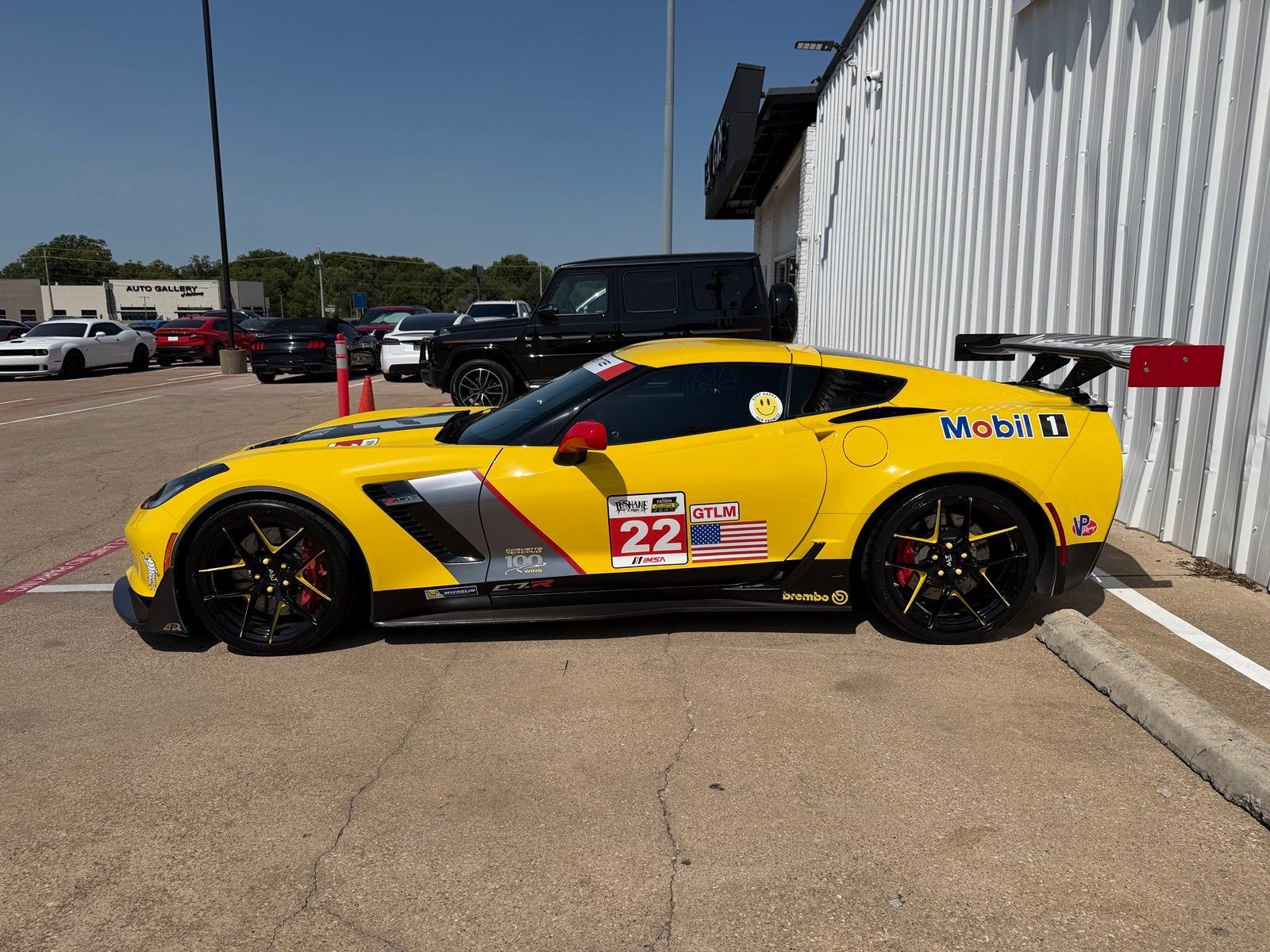 Used 2016 Chevrolet Corvette Z06 w/ 2LZ Preferred Equipment Group RWD image 3