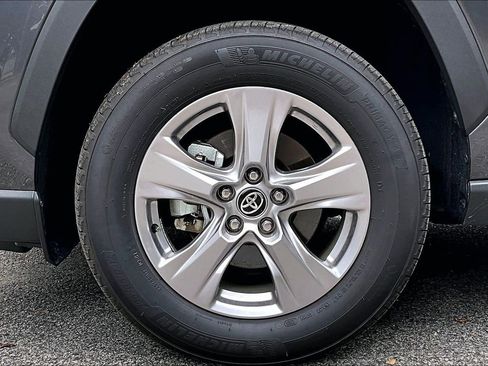 Used 2025 Toyota RAV4 XLE w/ Convenience Package FWD image 35