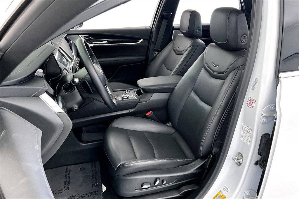 Used 2025 Cadillac XT5 Premium Luxury AWD/4WD image 31