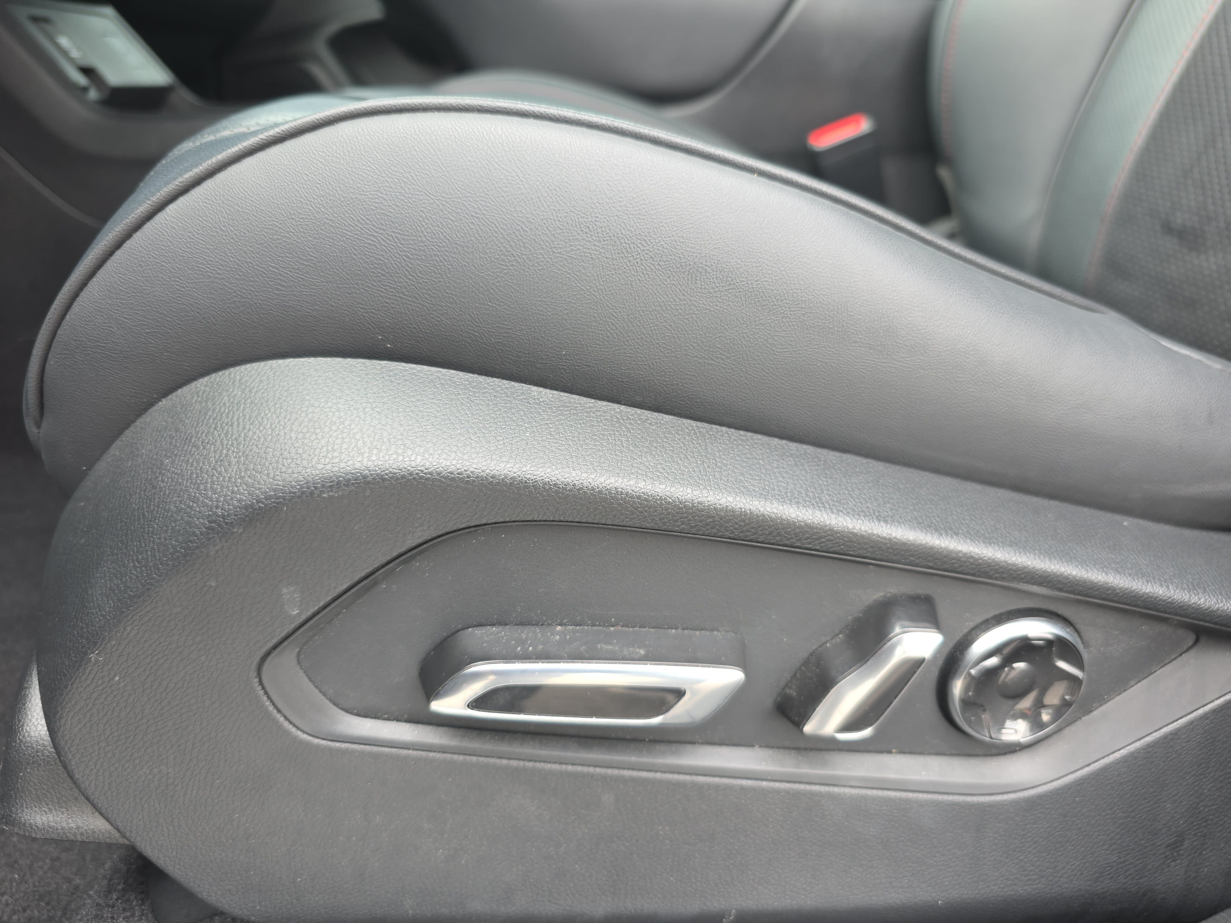 Certified 2023 Acura RDX w/ Advance Package FWD image 28