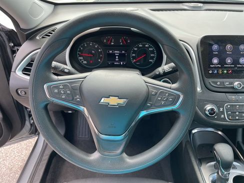 Used 2024 Chevrolet Malibu LT image 12