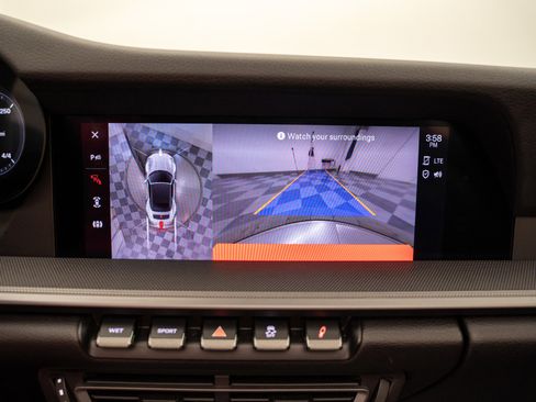 Used 2024 Porsche 911 Carrera image 36