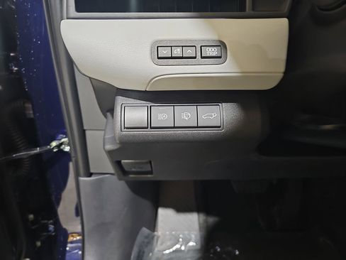 New 2026 Subaru Solterra Premium image 27