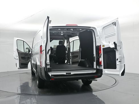 New 2026 Ford Transit 150 Low Roof RWD image 31