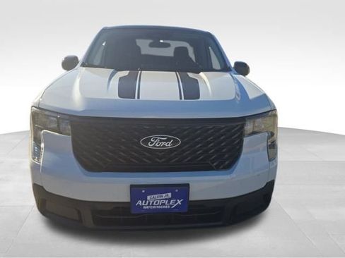 Used 2025 Ford Maverick XLT w/ XLT Luxury Package AWD/4WD image 2