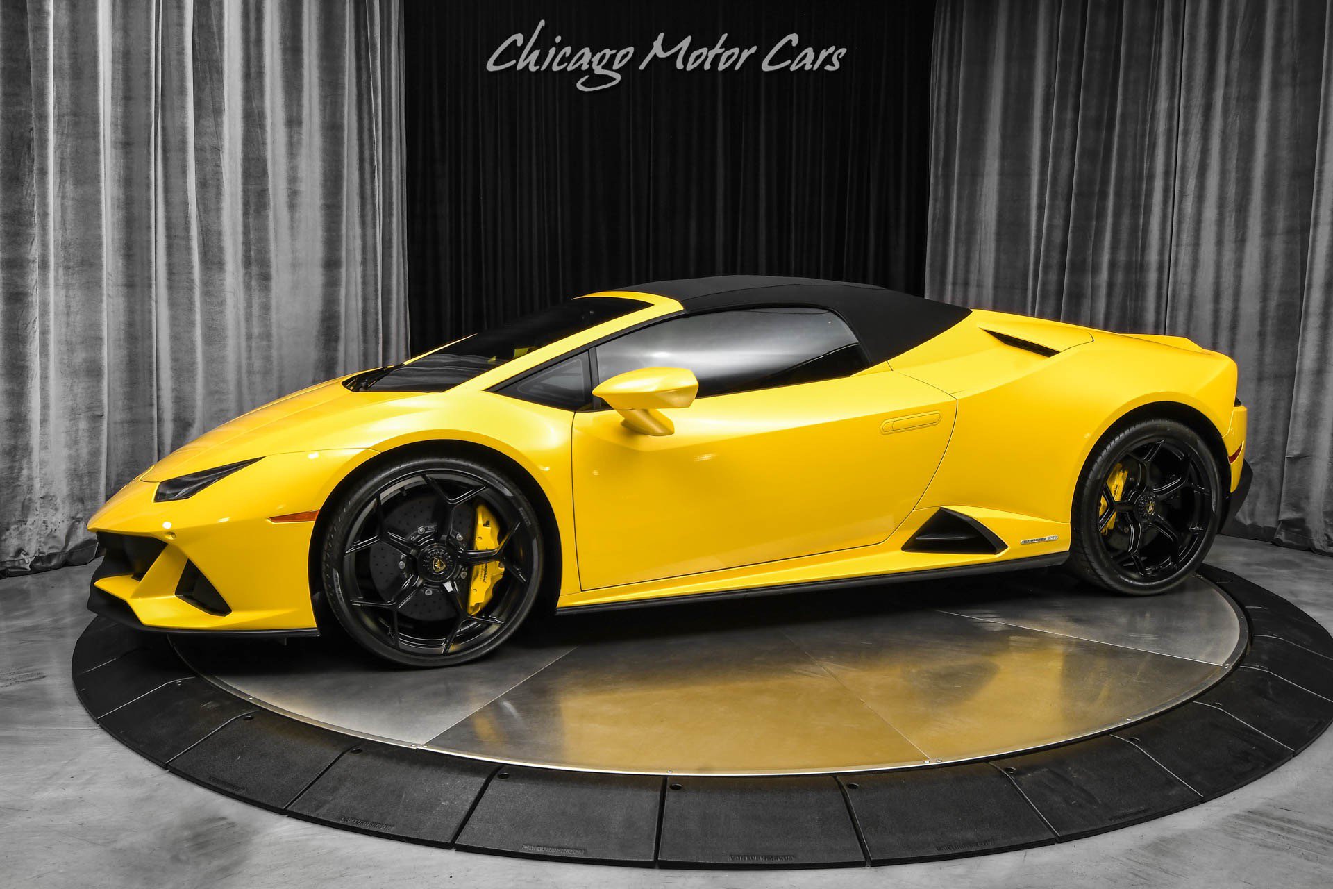 Used 2024 Lamborghini Huracan EVO AWD/4WD image 28