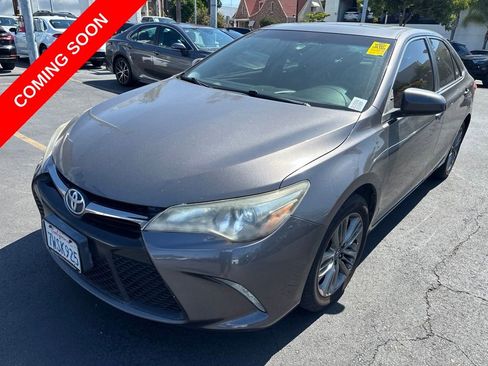 Used 2017 Toyota Camry SE FWD image 8