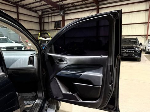 Used 2018 Chevrolet Colorado Z71 AWD/4WD image 24