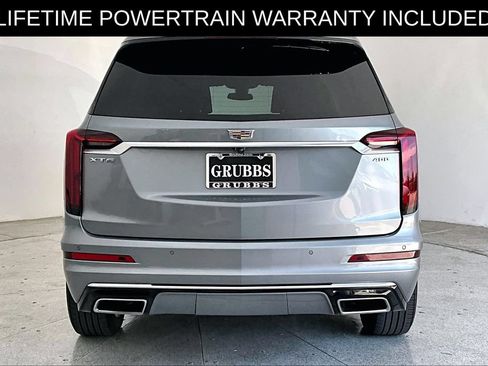 Used 2025 Cadillac XT6 Premium Luxury FWD image 5