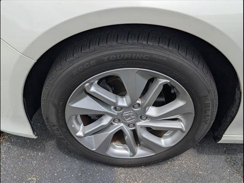 Used 2020 Honda Accord LX image 9