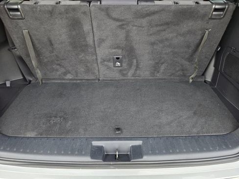 Used 2023 Toyota Highlander L FWD image 27