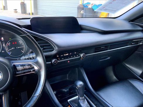 Used 2024 MAZDA MAZDA3 s FWD image 6
