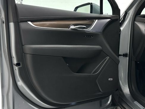 Used 2025 Cadillac XT6 Premium Luxury w/ Platinum Package AWD/4WD image 24