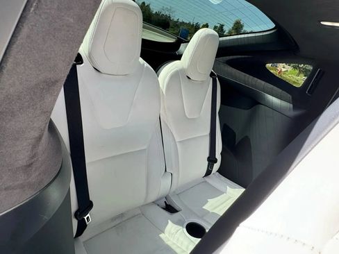 Used 2021 Tesla Model X Long Range AWD/4WD image 31