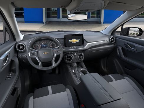 New 2026 Chevrolet Blazer LT w/ Convenience Package FWD image 39