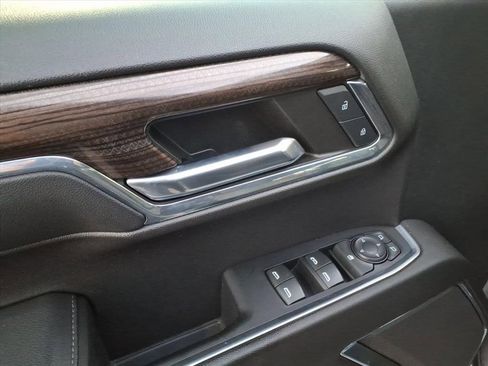 Used 2023 Chevrolet Silverado 1500 LT image 17