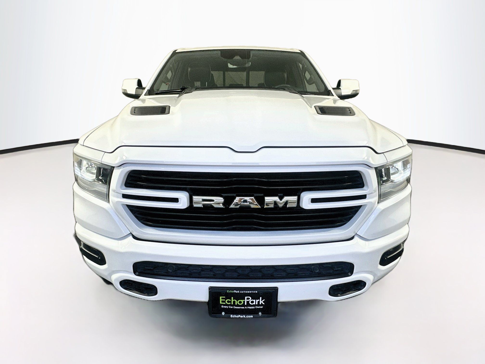 Used 2023 RAM 1500 Laramie AWD/4WD image 2
