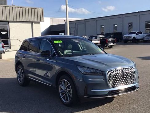 Used 2023 Lincoln Corsair FWD w/ Equipment Group 101A image 3