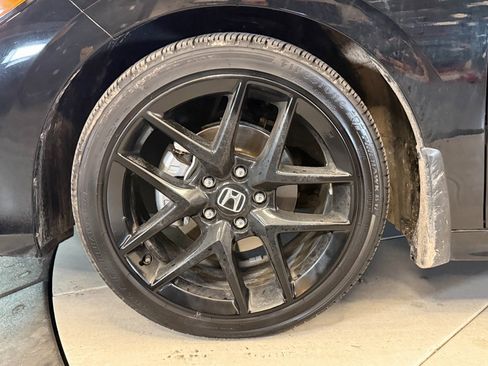 Used 2025 Honda Civic Sport image 25