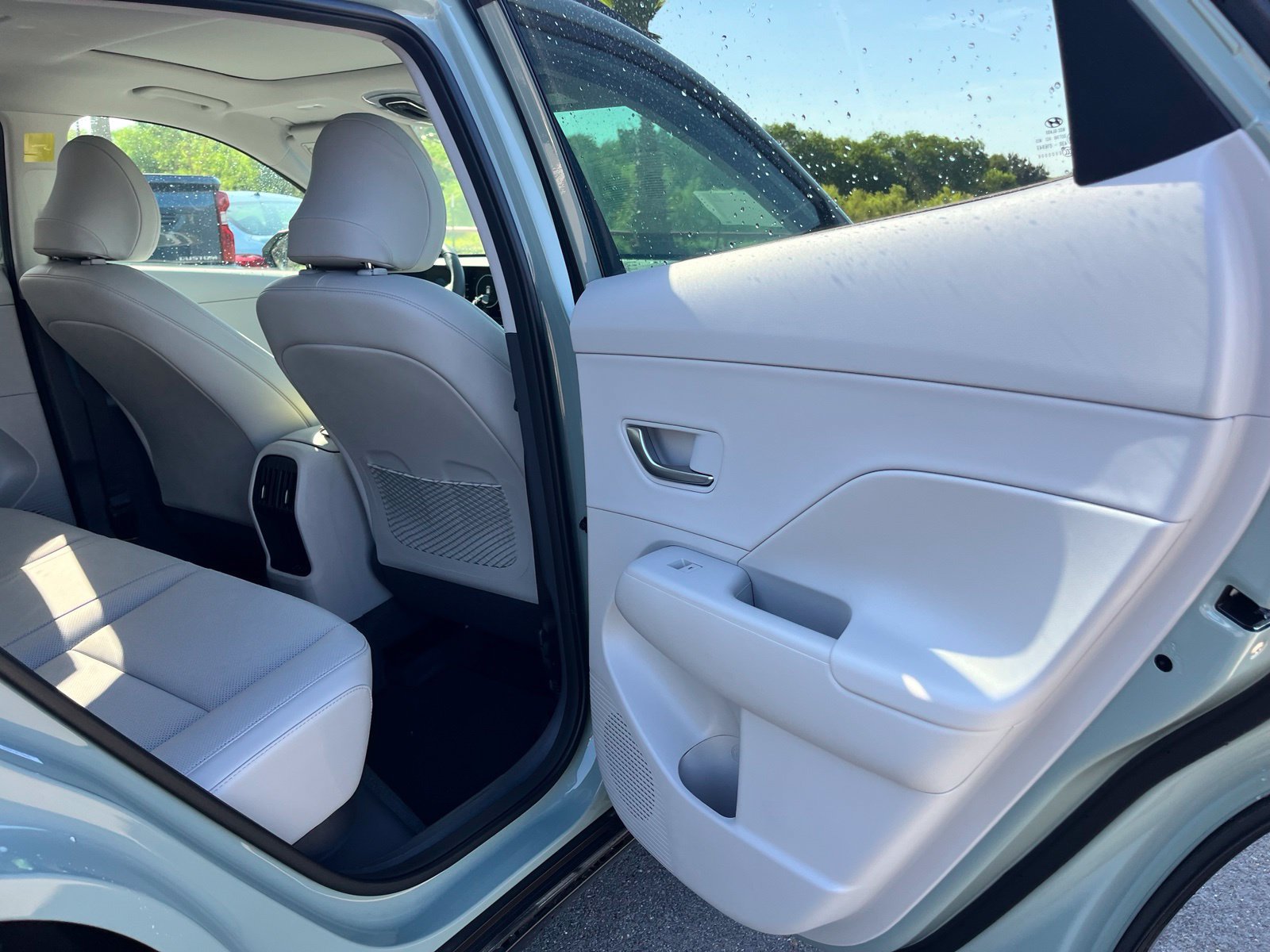New 2027 Hyundai Kona Limited FWD image 18
