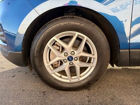 Used 2022 Ford Edge SE image 8