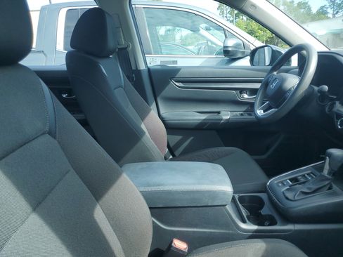 Used 2023 Honda CR-V LX image 11