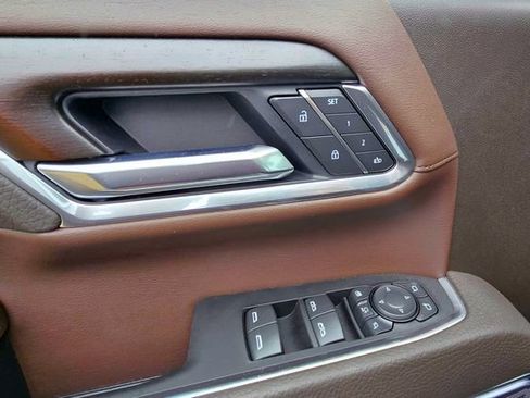 New 2025 GMC Sierra 2500 Denali w/ Denali Reserve Package AWD/4WD image 21