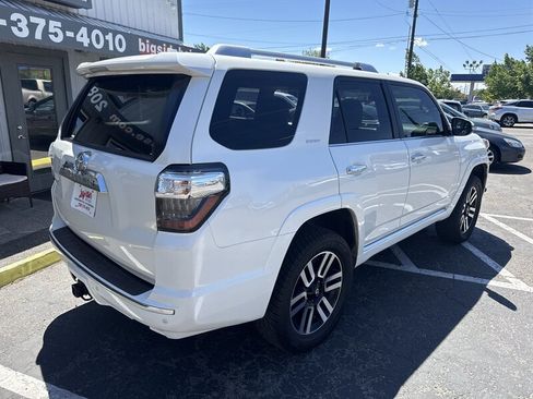 Used 2014 Toyota 4Runner Limited AWD/4WD image 4