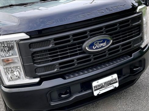 Used 2024 Ford F350 XL w/ 360-Degree Camera Package RWD image 27