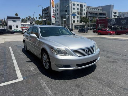 Used 2010 Lexus LS 460 RWD image 7