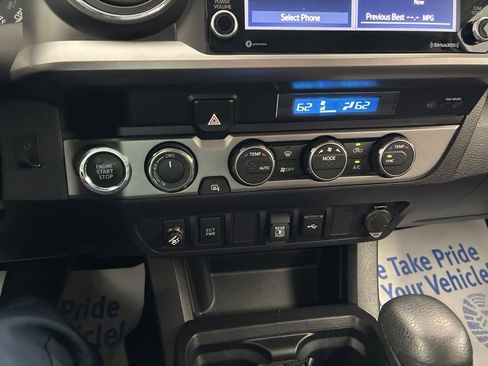 Used 2023 Toyota Tacoma SR5 AWD/4WD image 34