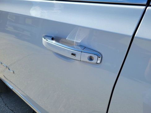 New 2026 GMC Yukon XL Denali w/ Denali Reserve Package RWD image 11