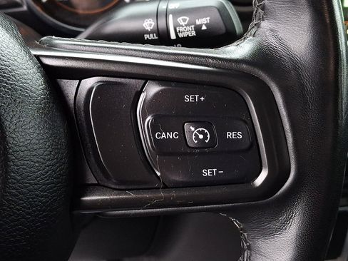 Used 2021 Jeep Gladiator Sport image 22