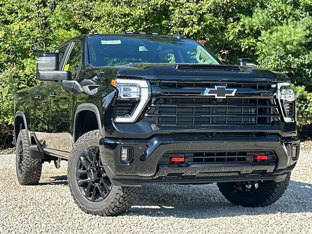 New 2026 Chevrolet Silverado 2500 LT w/ Trail Boss Package AWD/4WD image 2