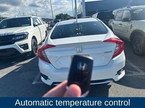Used 2019 Honda Civic Touring image 8