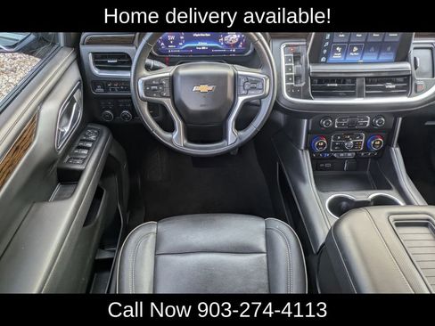 Used 2023 Chevrolet Suburban Premier image 11