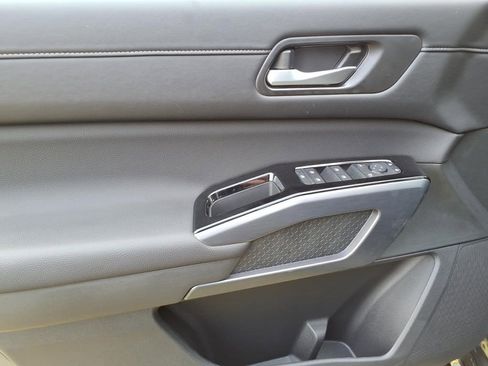New 2026 Nissan Pathfinder SL w/ Cargo Package FWD image 14