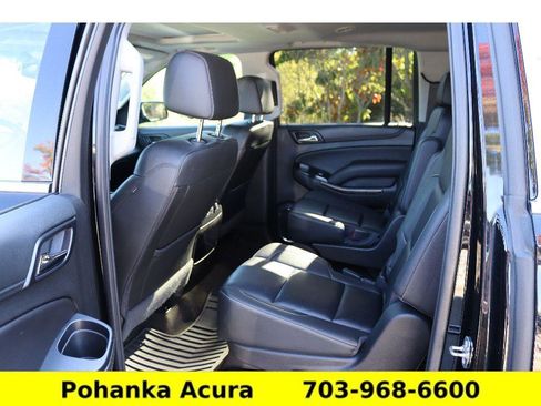 Used 2018 Chevrolet Suburban LT w/ Luxury Package image 28