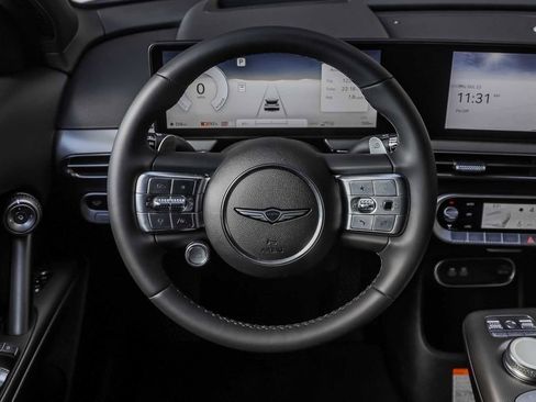 New 2025 Genesis GV60 Advanced image 11