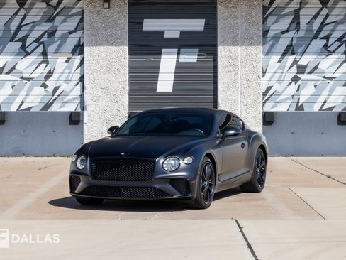 Used 2022 Bentley Continental GT image 6