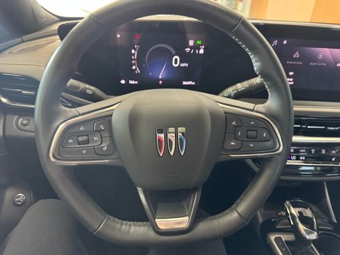 Certified 2024 Buick Envista Avenir FWD image 27