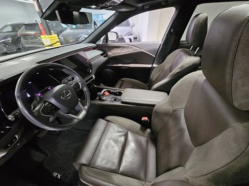 Used 2024 Lexus RX 350 AWD image 11