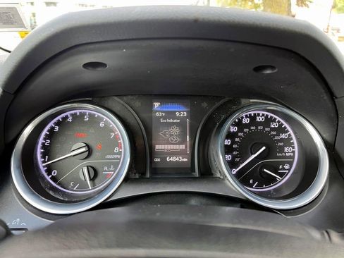 Used 2020 Toyota Camry LE image 28