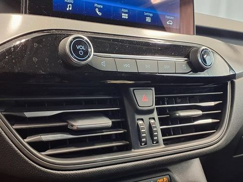 Used 2023 Ford Escape Active w/ Cold Weather Package FWD image 12